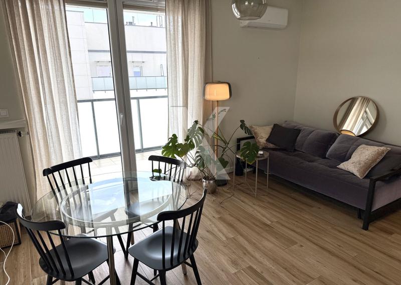 Mieszkanie 37,5 m² z dużym balkonem i klimatyzacją - Gocław