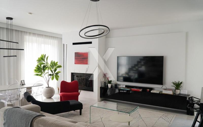 Wyjątkowy dom z widokiem na park | Exceptional Home with Park Views